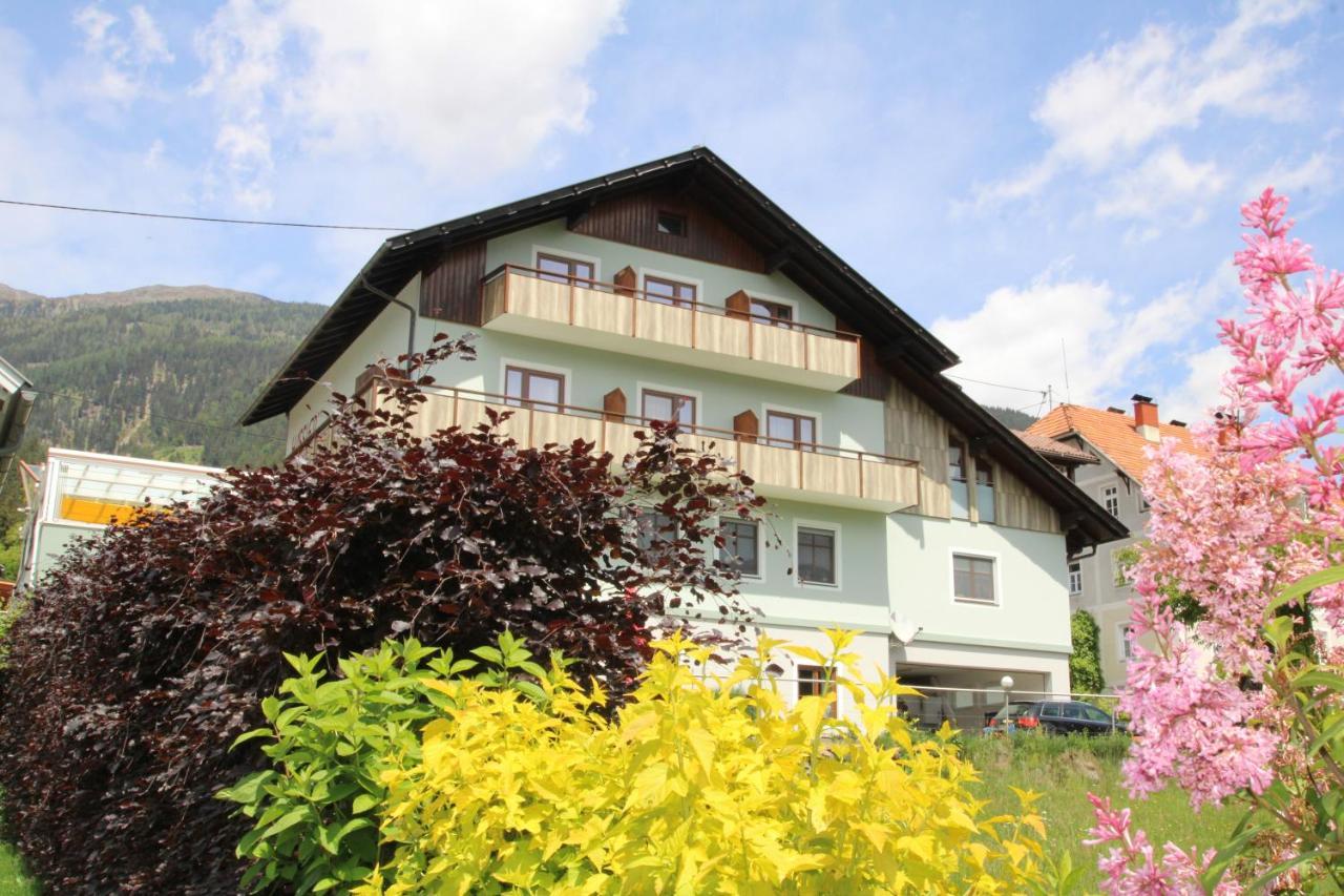 Restaurant - Pension - Café Konditorei Hassler Berg im Drautal Exterior foto